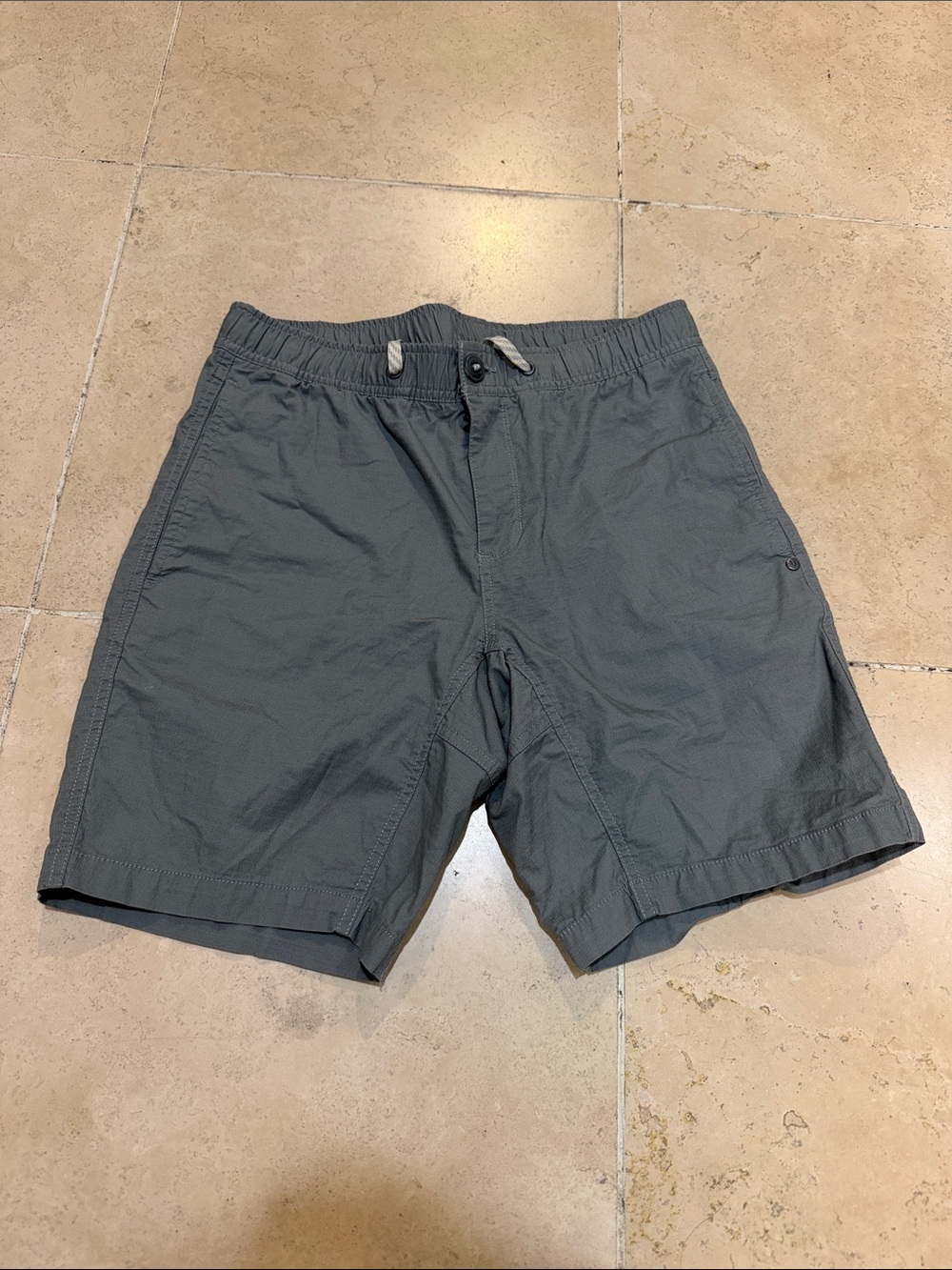 Vuori Men's Slate Gray Athletic Shorts